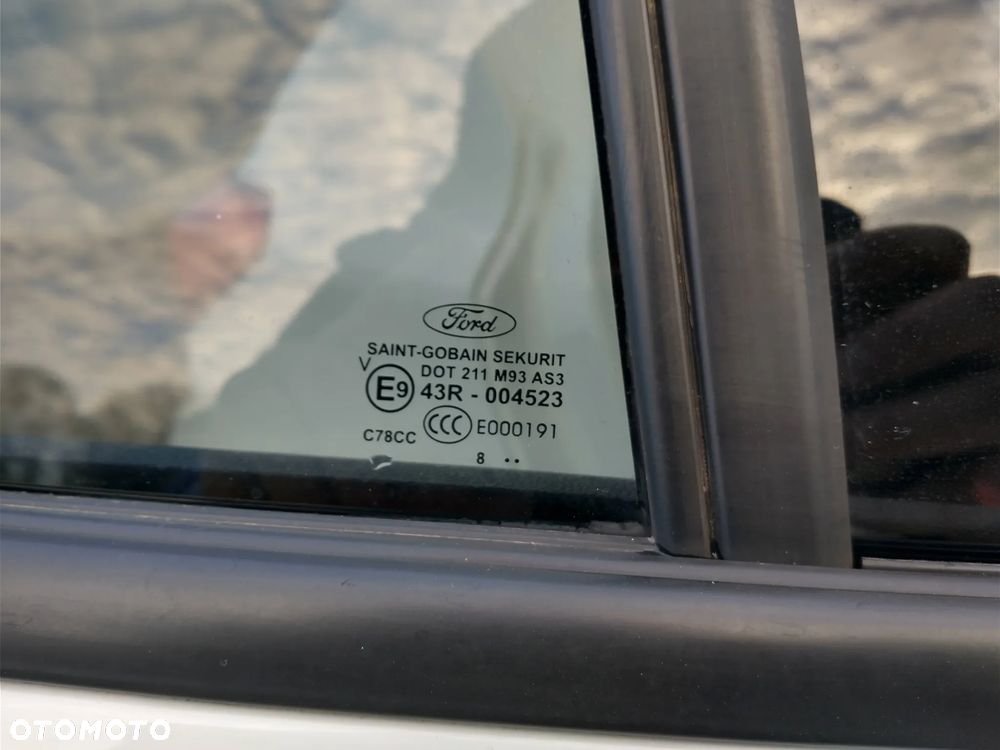 Ford Focus 1.0 EcoBoost ST-Line - 26