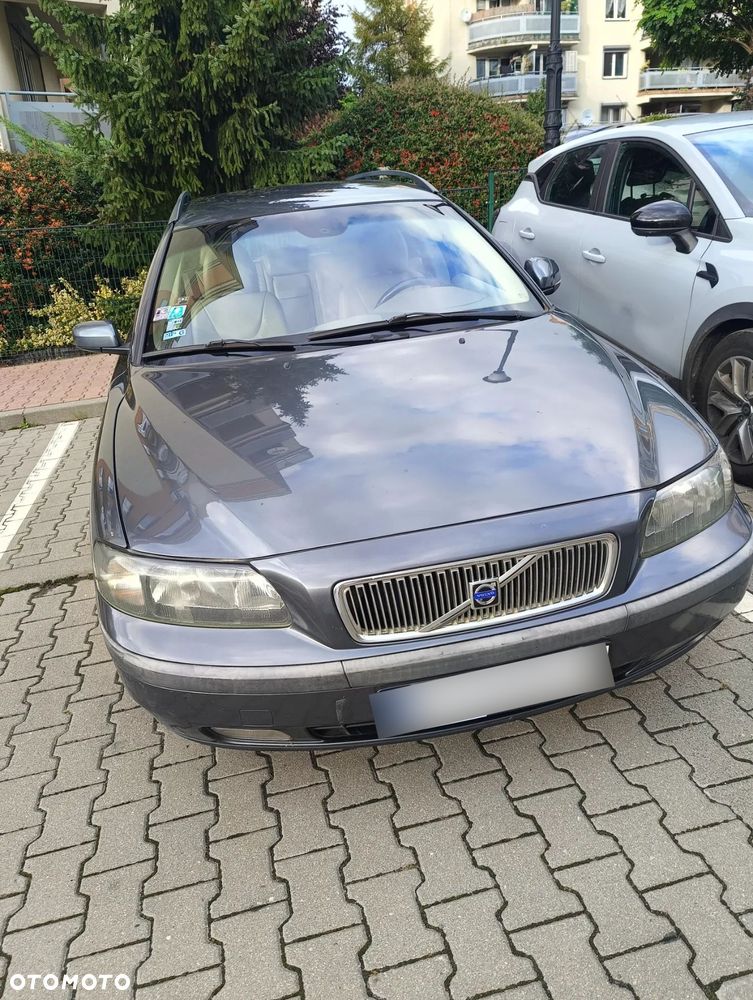 Volvo V70 2.4D5 AWD Optima - 2