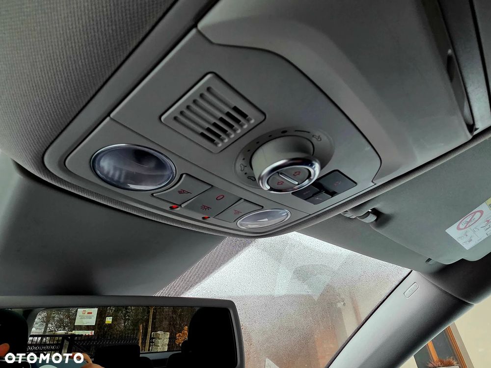 Volkswagen Touran 2.0 TDI DPF Highline DSG - 21