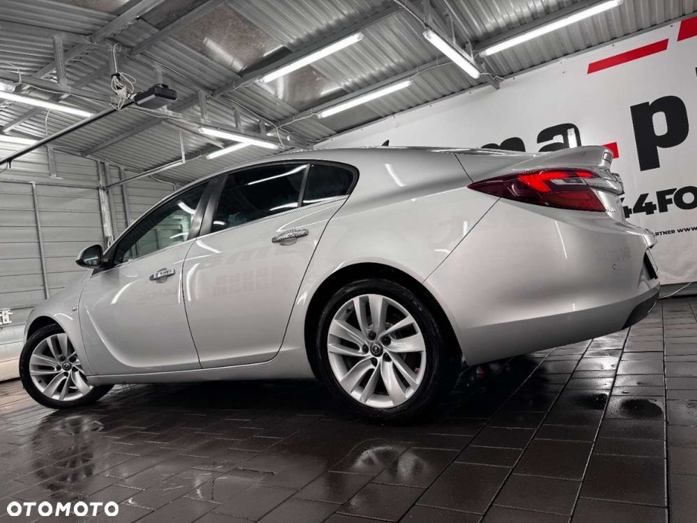 Opel Insignia - 12