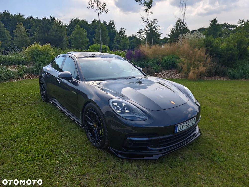 Porsche Panamera 4 E-Hybrid - 6