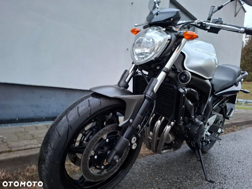 Yamaha FZ6 - 26