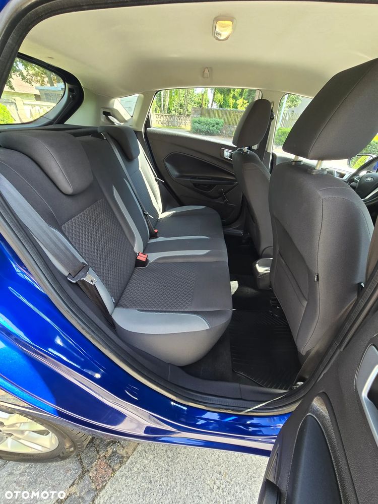 Ford Fiesta 1.0 EcoBoost Titanium - 29