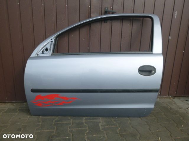 DRZWI LEWY PRZÓD LEWE PRZEDNIE KOMPLETNE OPEL CORSA C 3D Z163