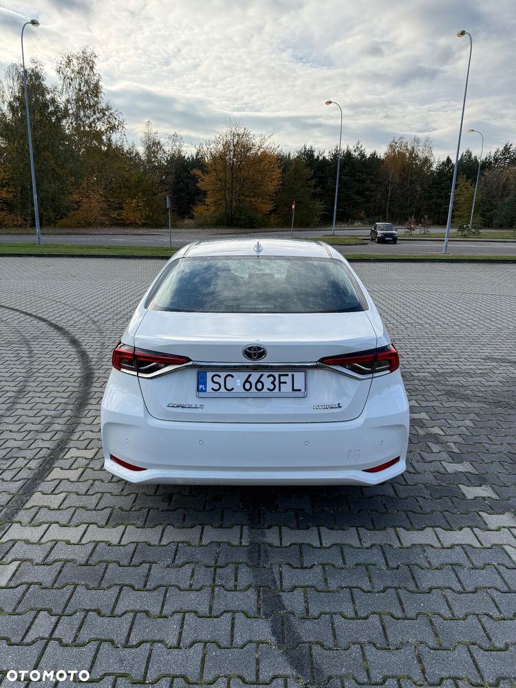Toyota Corolla - 10