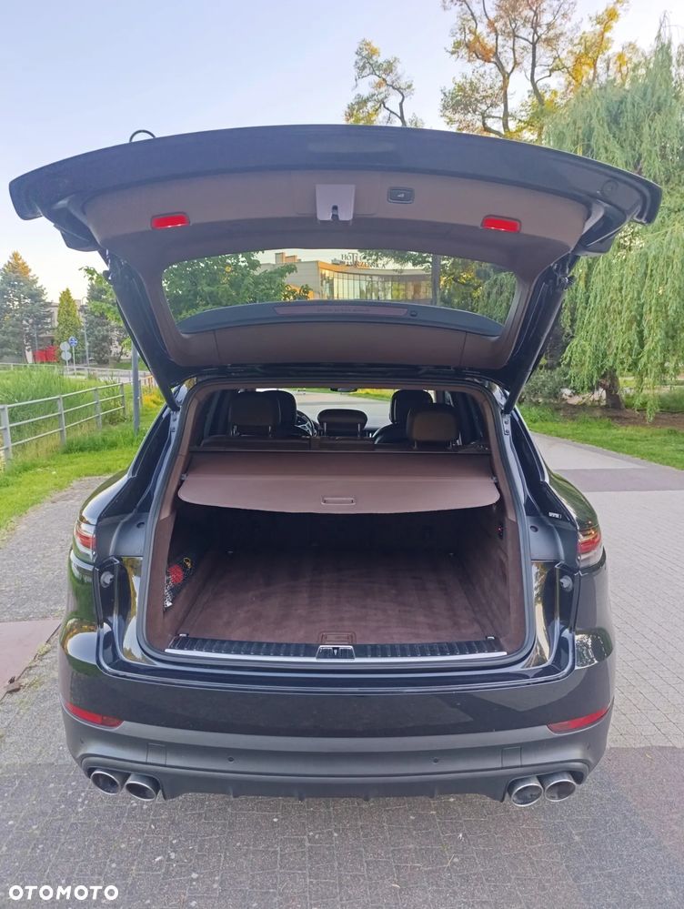 Porsche Cayenne S - 5