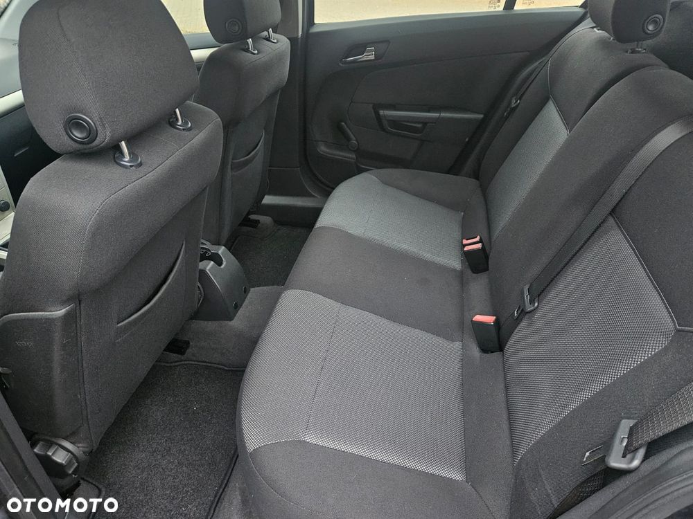 Opel Astra 1.6 Edition - 12