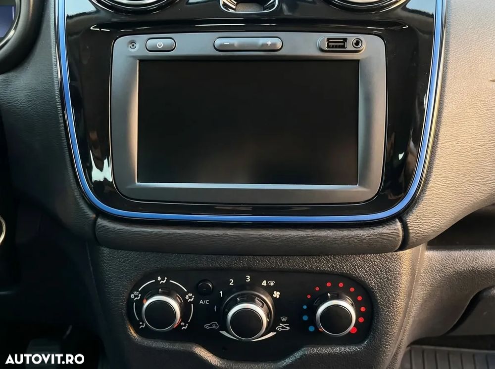 Dacia Lodgy 1.5 Blue dCi Stepway - 8