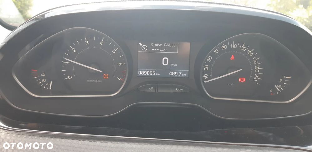 Peugeot 208 1.2 PureTech Allure S&S - 12