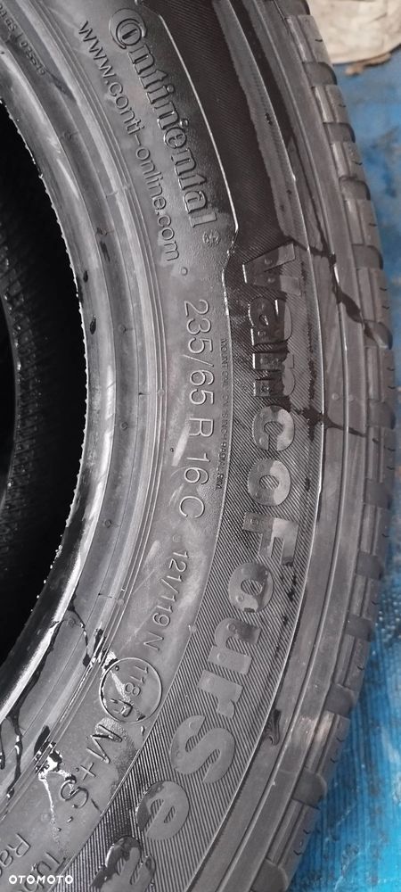 235/65/16 c continental vancofourseason - 3