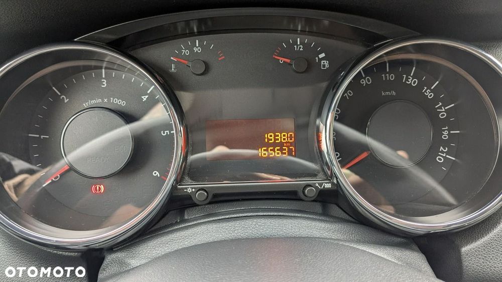 Peugeot 5008 - 25