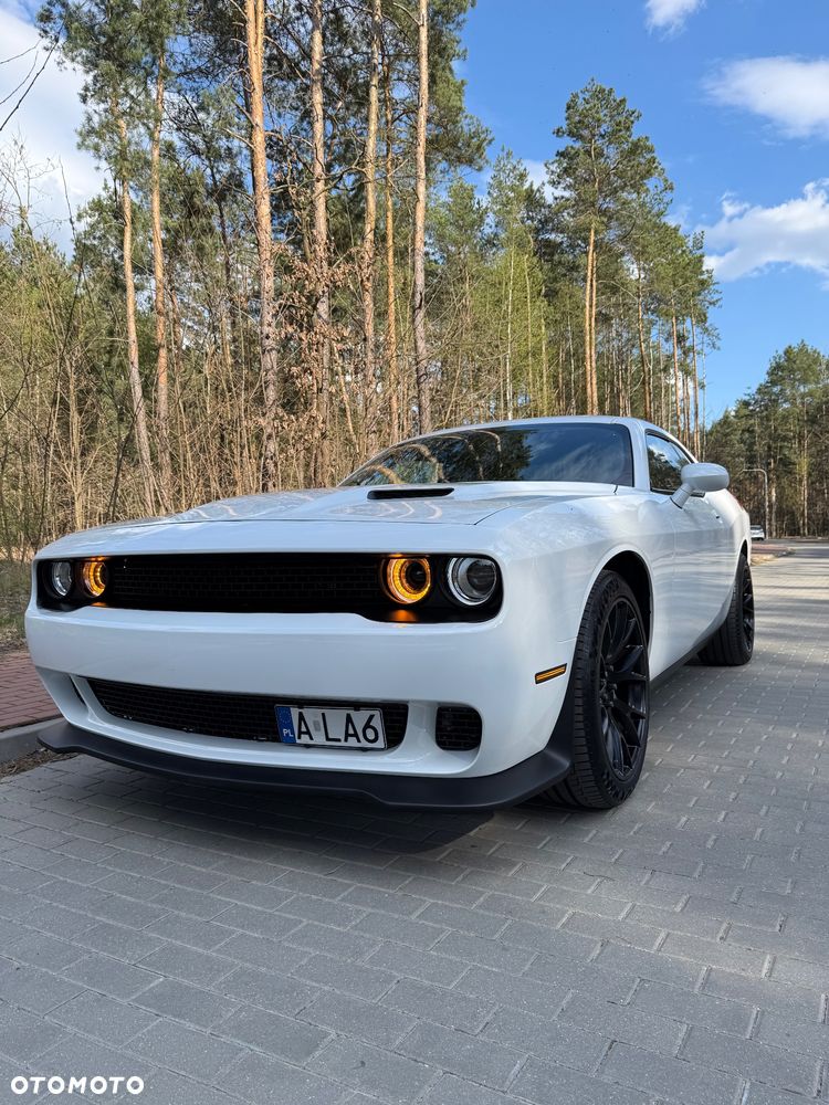 Dodge Challenger - 5