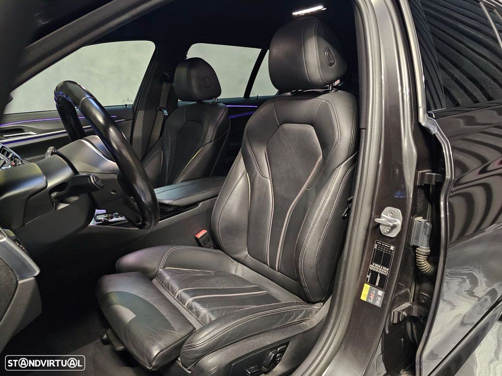 BMW 530 e Pack Desportivo M - 19