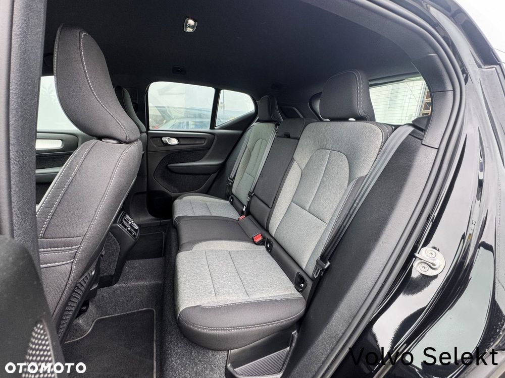 Volvo XC 40 - 32