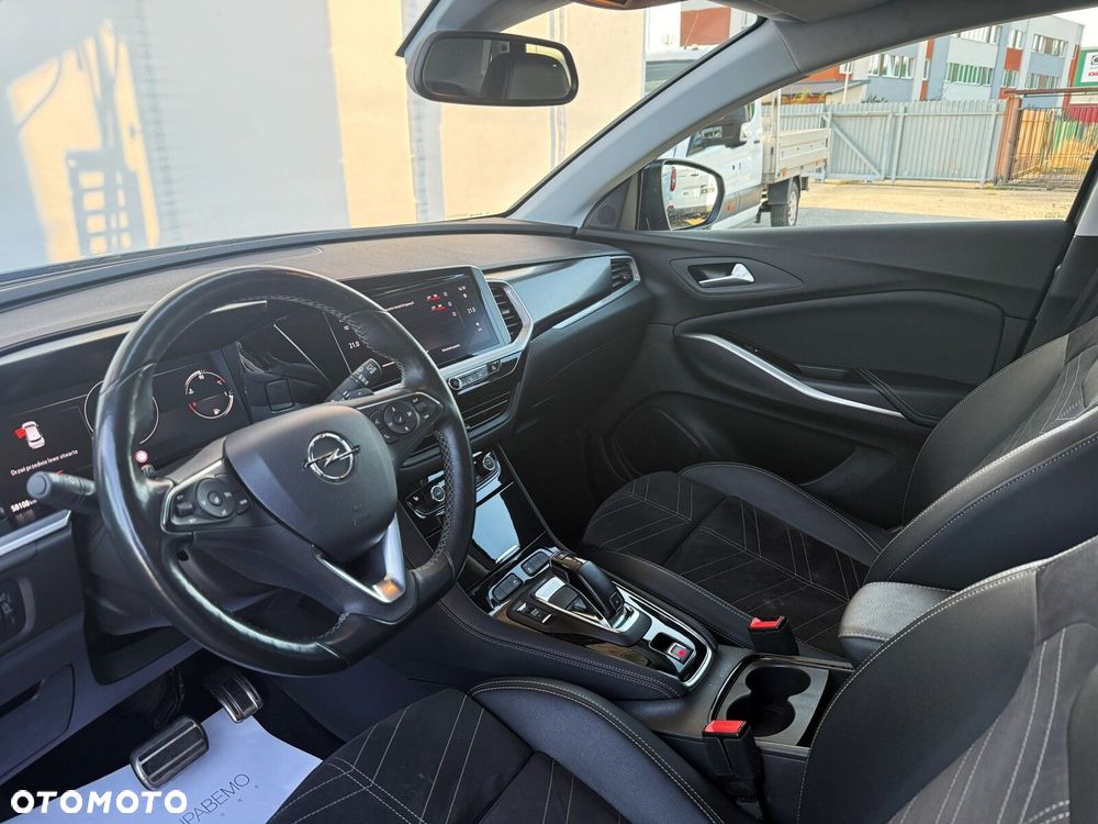 Opel Grandland 1.2 T GS Line S&S - 12