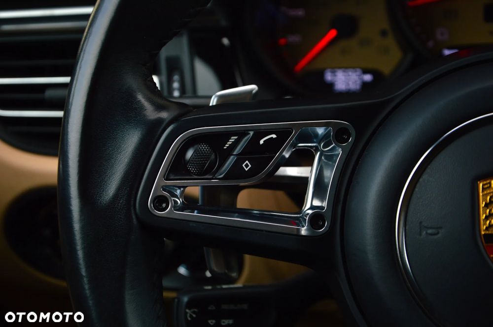 Porsche Macan Standard - 23