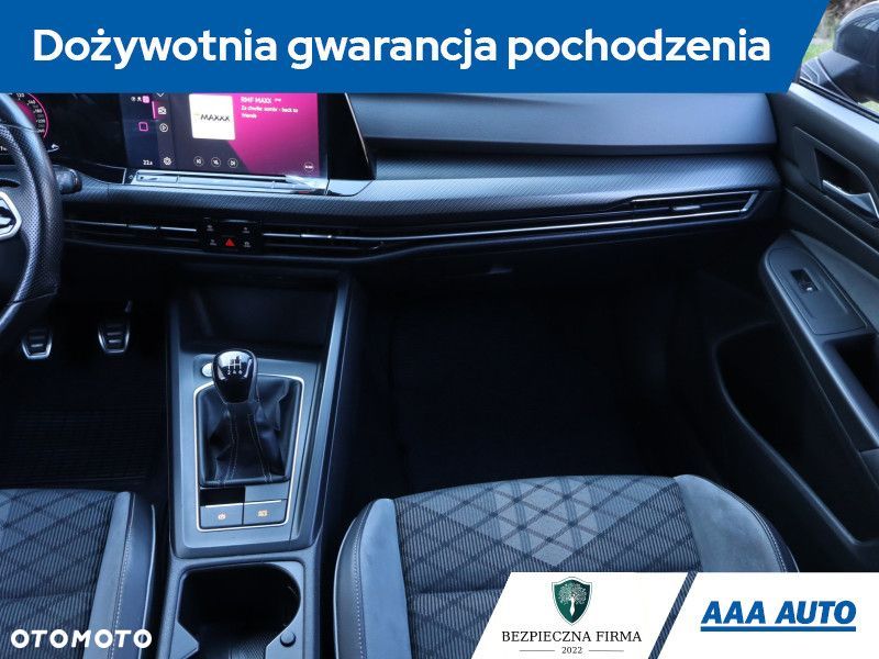 Volkswagen Golf - 10