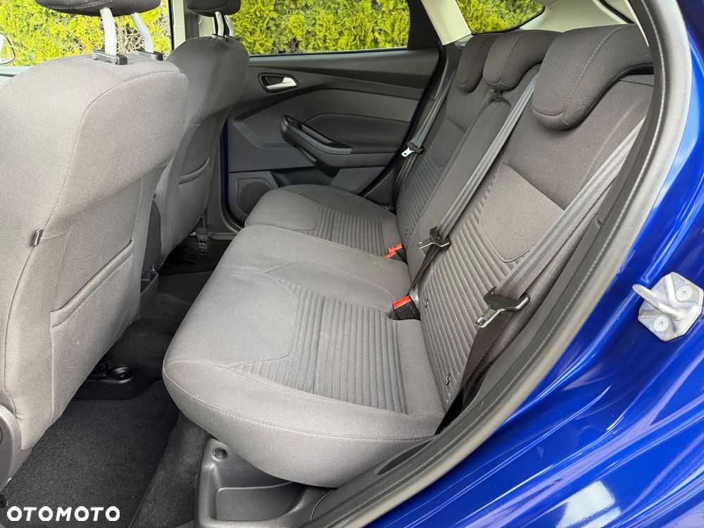 Ford Focus 1.0 EcoBoost Titanium - 23
