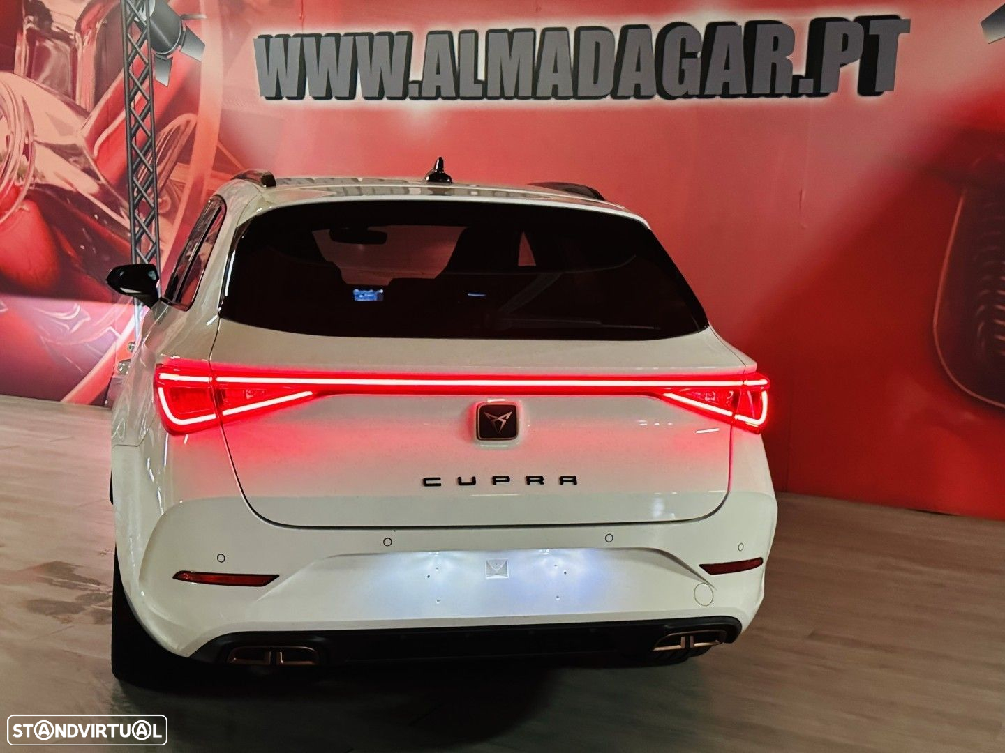 Cupra Leon ST 1.4 e-Hybrid MID DSG - 4