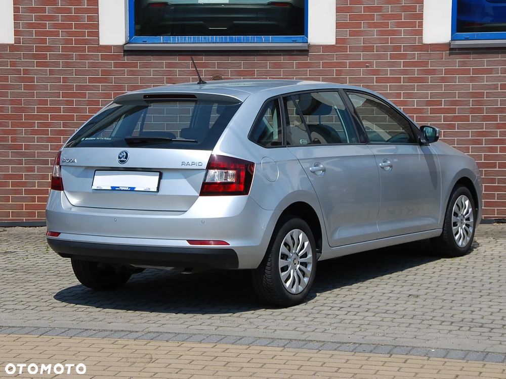 Skoda RAPID 1.0 TSI Ambition - 17