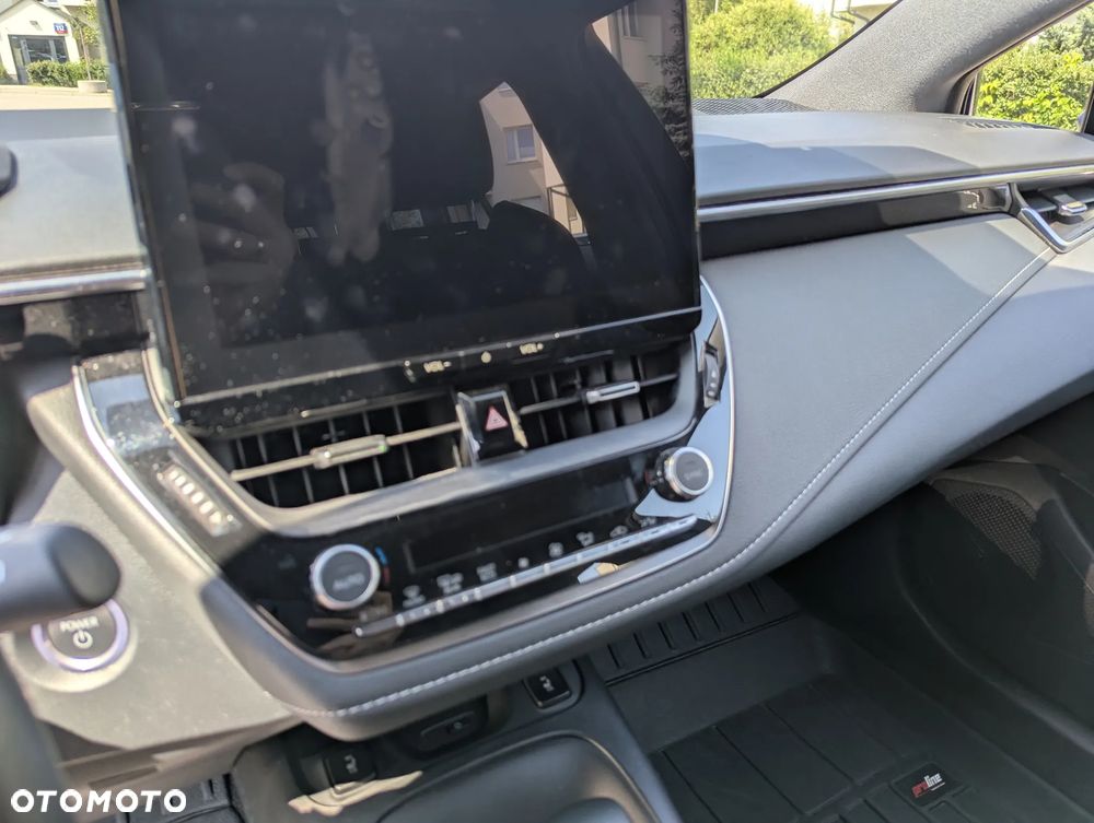 Toyota Corolla 1.8 Hybrid Comfort - 14