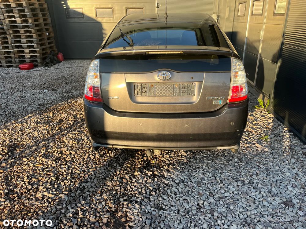 Toyota Prius 1.5 VVT-i Prestige - 4