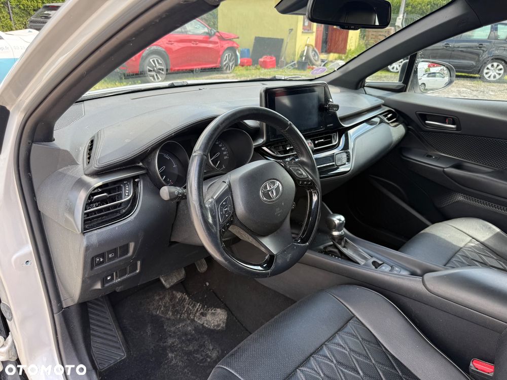 Toyota C-HR - 9