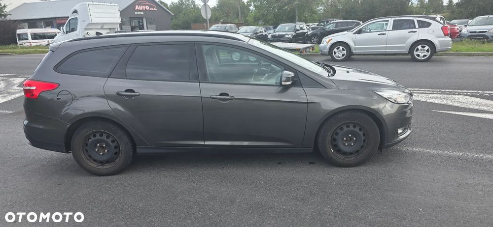 Ford Focus 1.0 EcoBoost Titanium - 6