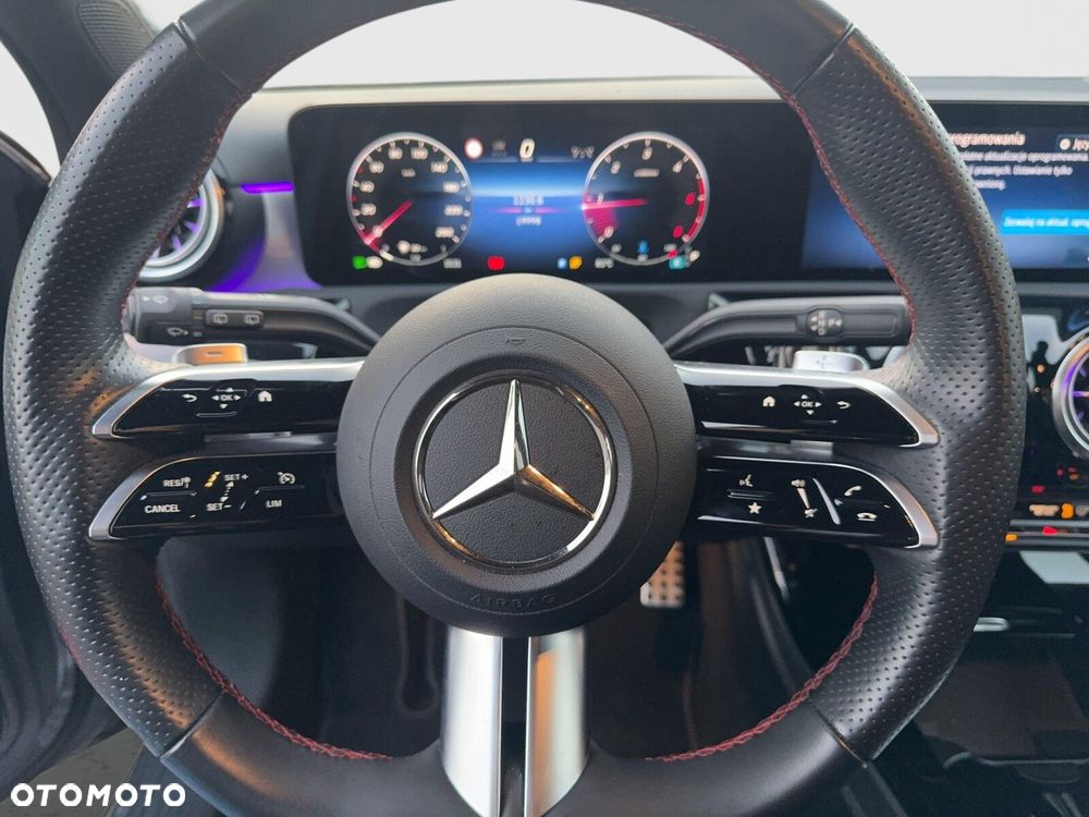 Mercedes-Benz Klasa A 200 d AMG Line 8G-DCT - 14