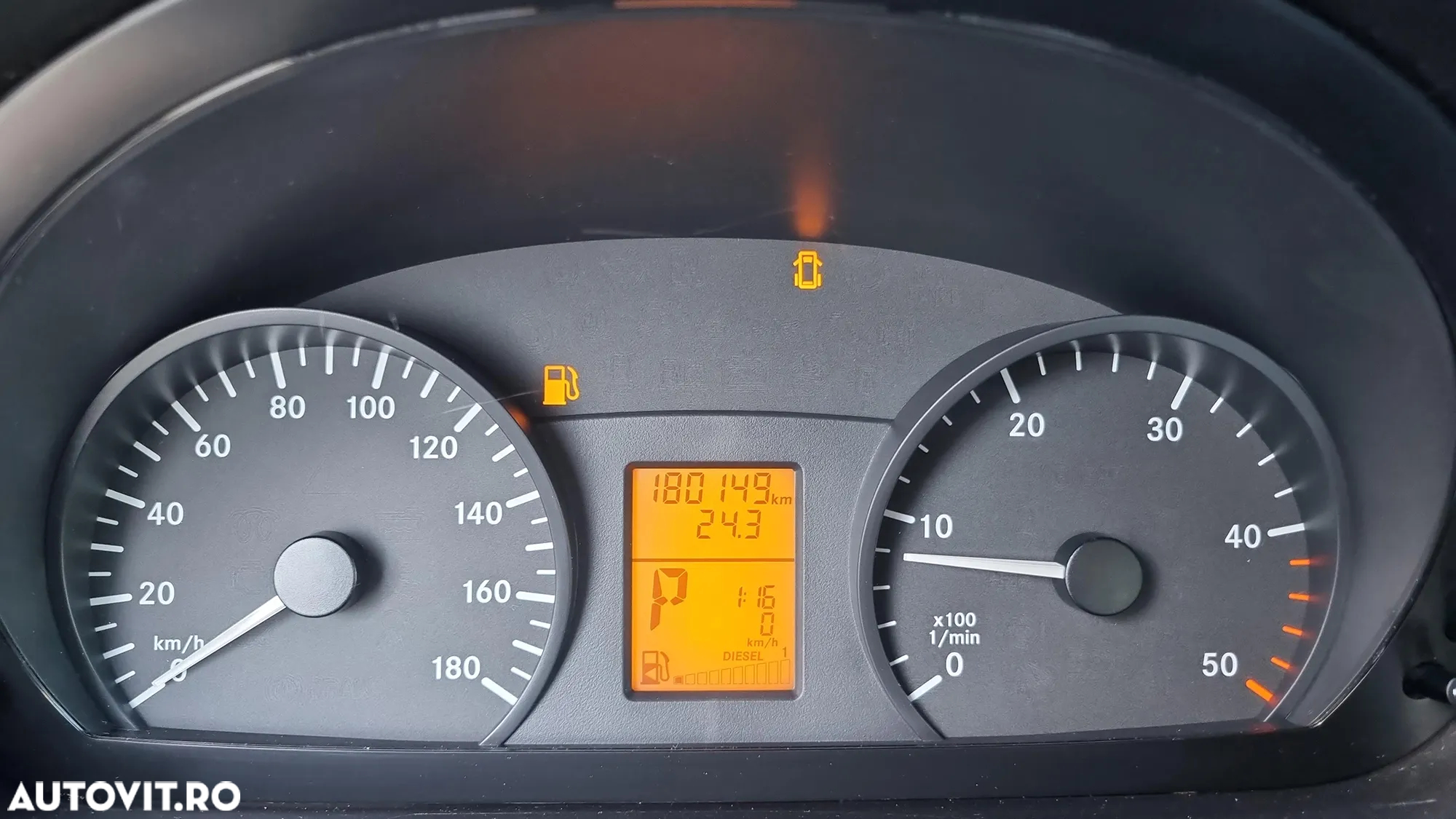 Mercedes-Benz Sprinter - 9