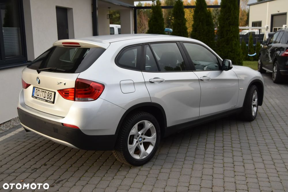 BMW X1 sDrive18i xLine - 6