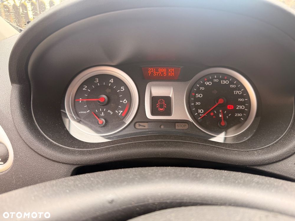 Renault Clio 1.2 16V 75 Expression - 19