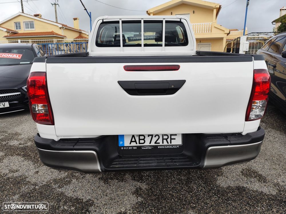 Toyota Hilux 2.4 D-4D 4WD CD Tracker - 11