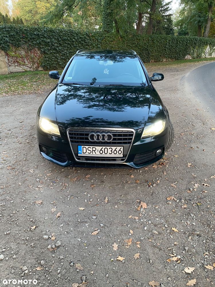 Audi A4 Avant 2010 photo 5