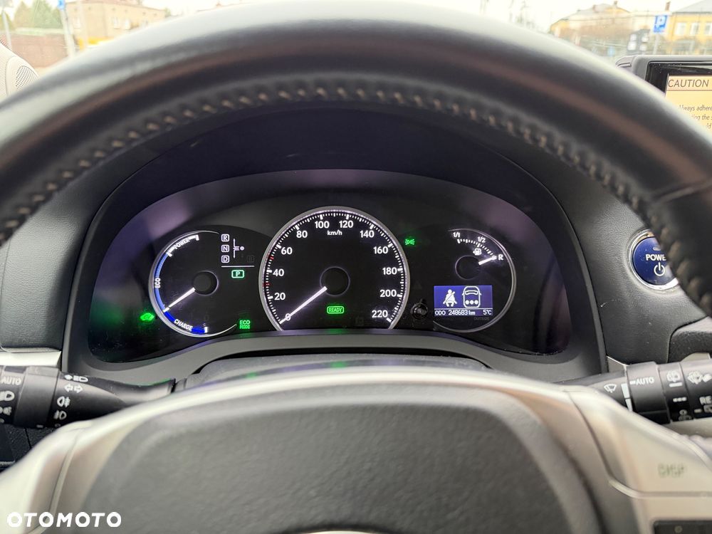 Lexus CT 200h Prestige - 14