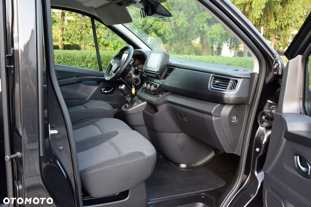 Renault Trafic - 13
