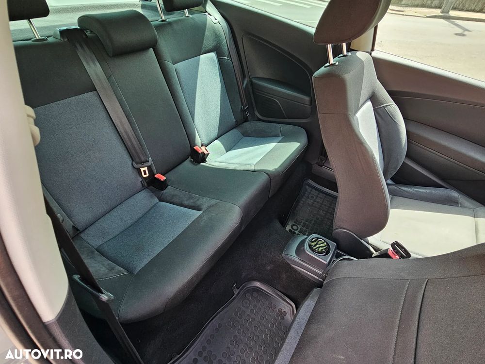 Volkswagen Polo 1.6 TDI CR DPF Highline - 13