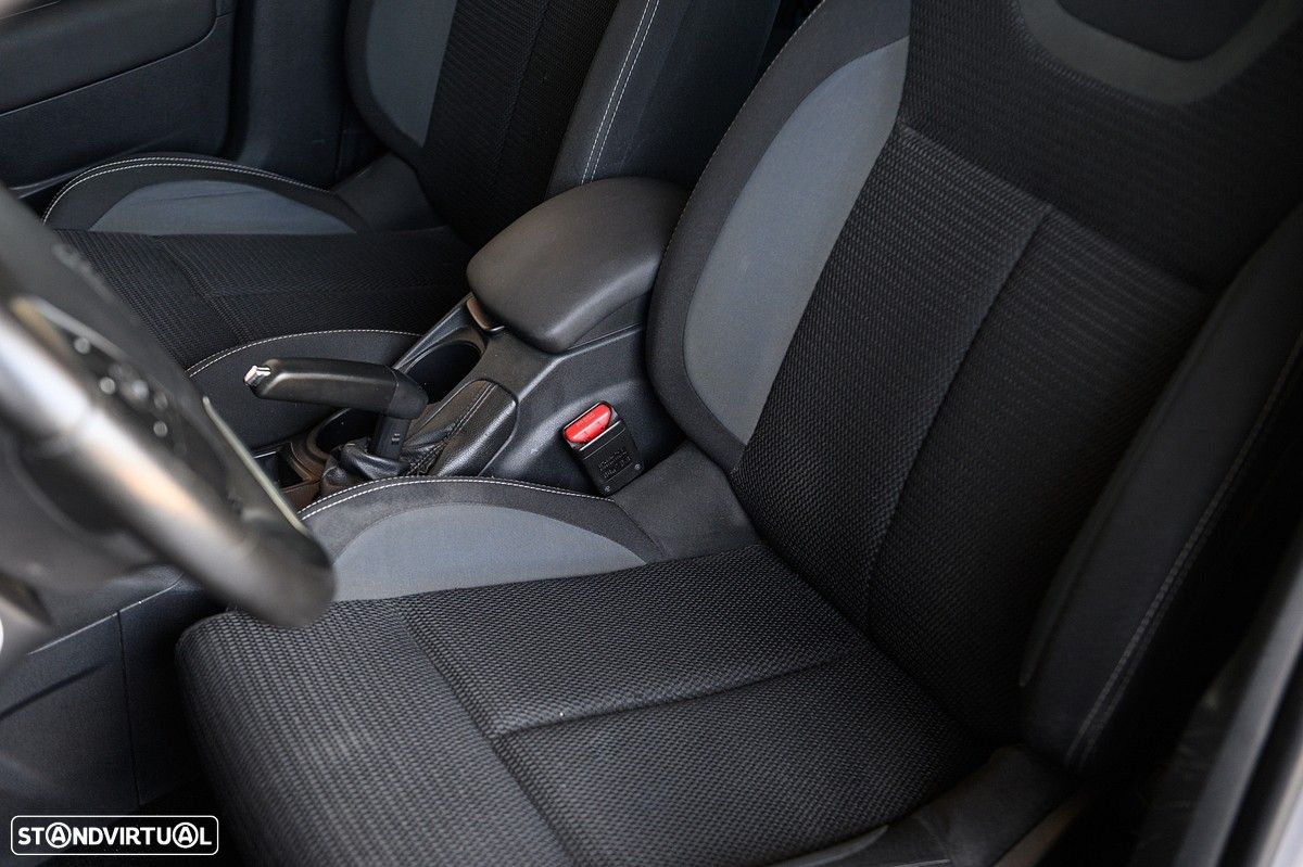 Citroën C4 1.6 BlueHDi Feel EAT6 - 36
