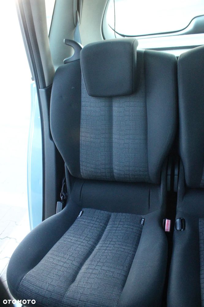 Renault Scenic 1.6 16V Confort Expression - 9