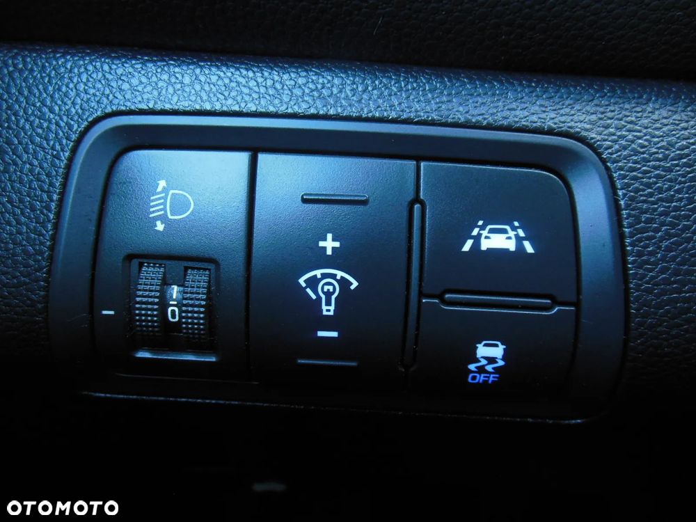 Hyundai i20 1.2 Intro Edition - 20