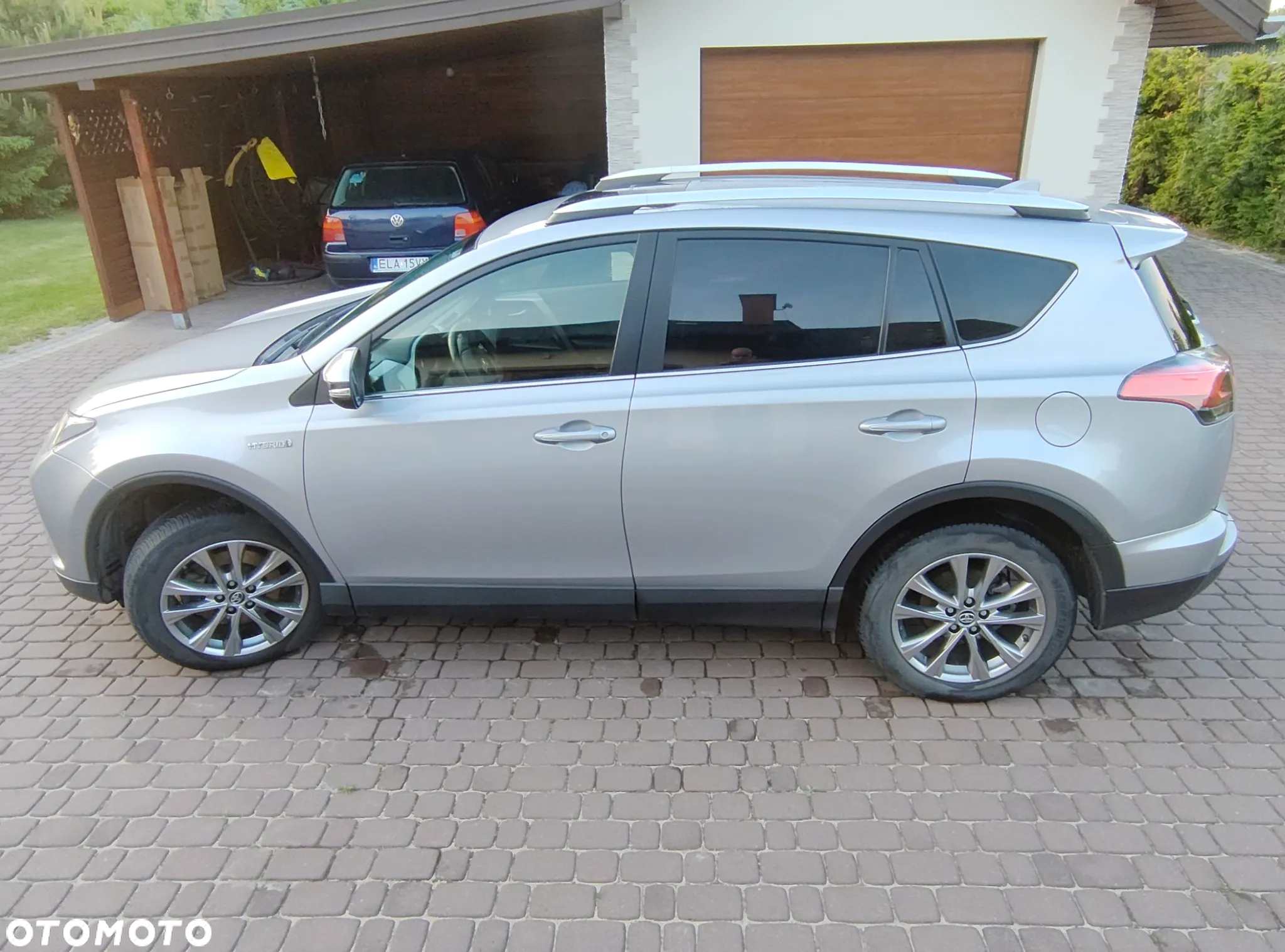 Toyota RAV4 Hybrid Premium 4x2 - 9