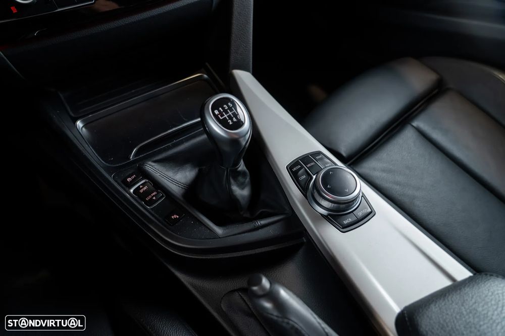 BMW 318 d Advantage - 18