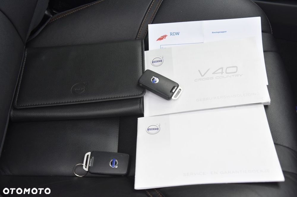 Volvo V40 Cross Country D2 Geartronic Summum - 22