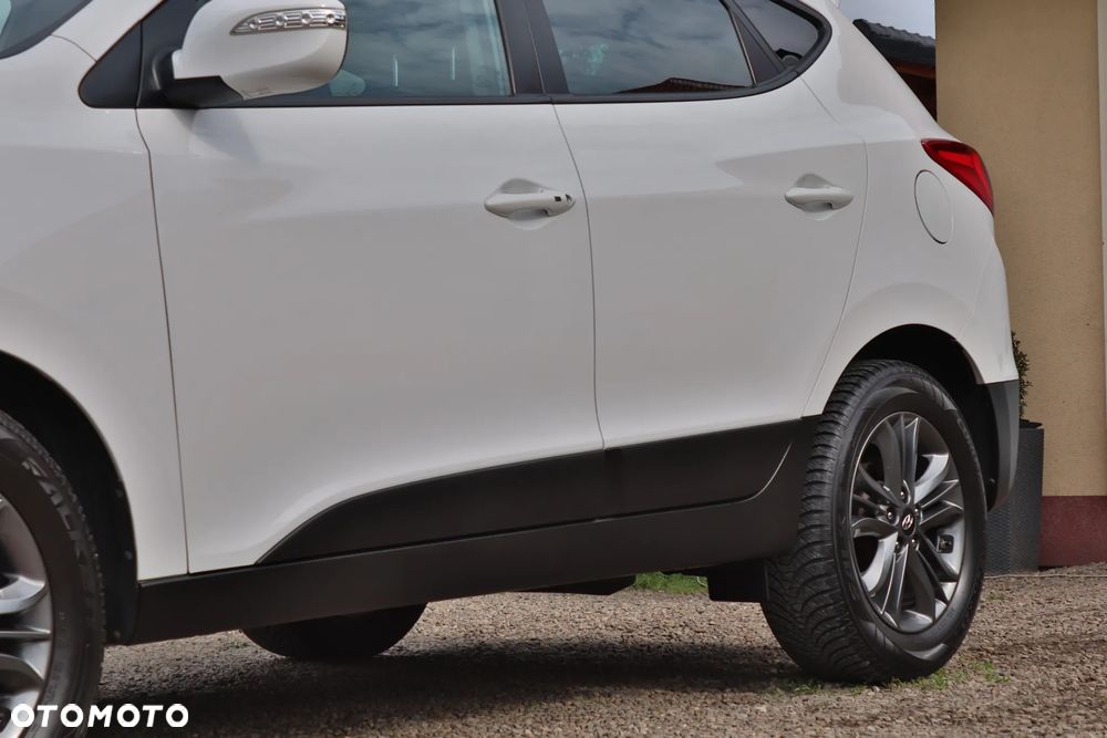 Hyundai ix35 1.6 2WD Fifa World Cup Edition - 10