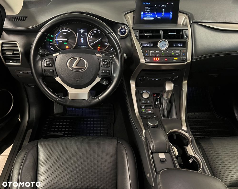Lexus NX 300h Comfort AWD - 27