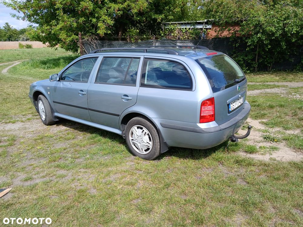 Skoda Octavia 2.0 Ambiente - 5