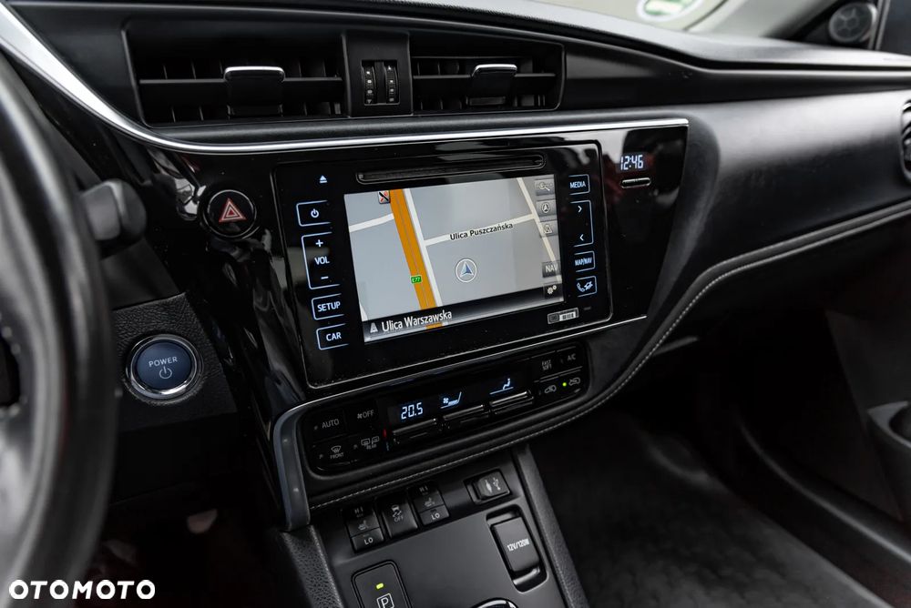 Toyota Auris 1.8 HSD Luna - 34