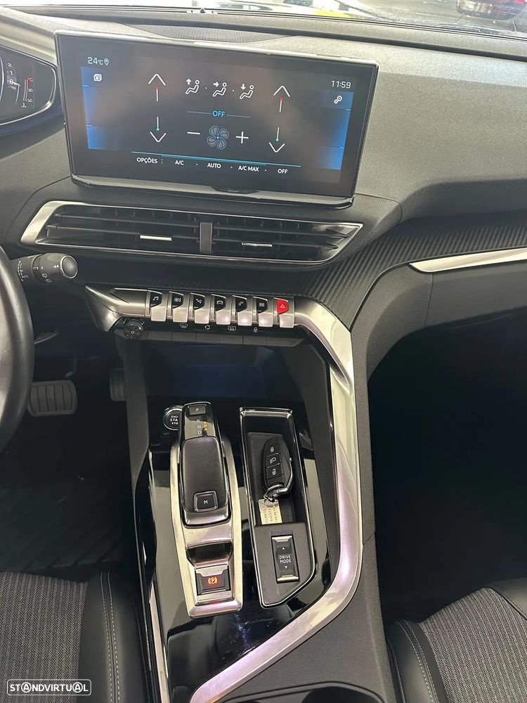 Peugeot 3008 1.5 BlueHDi Active Pack EAT8 - 11