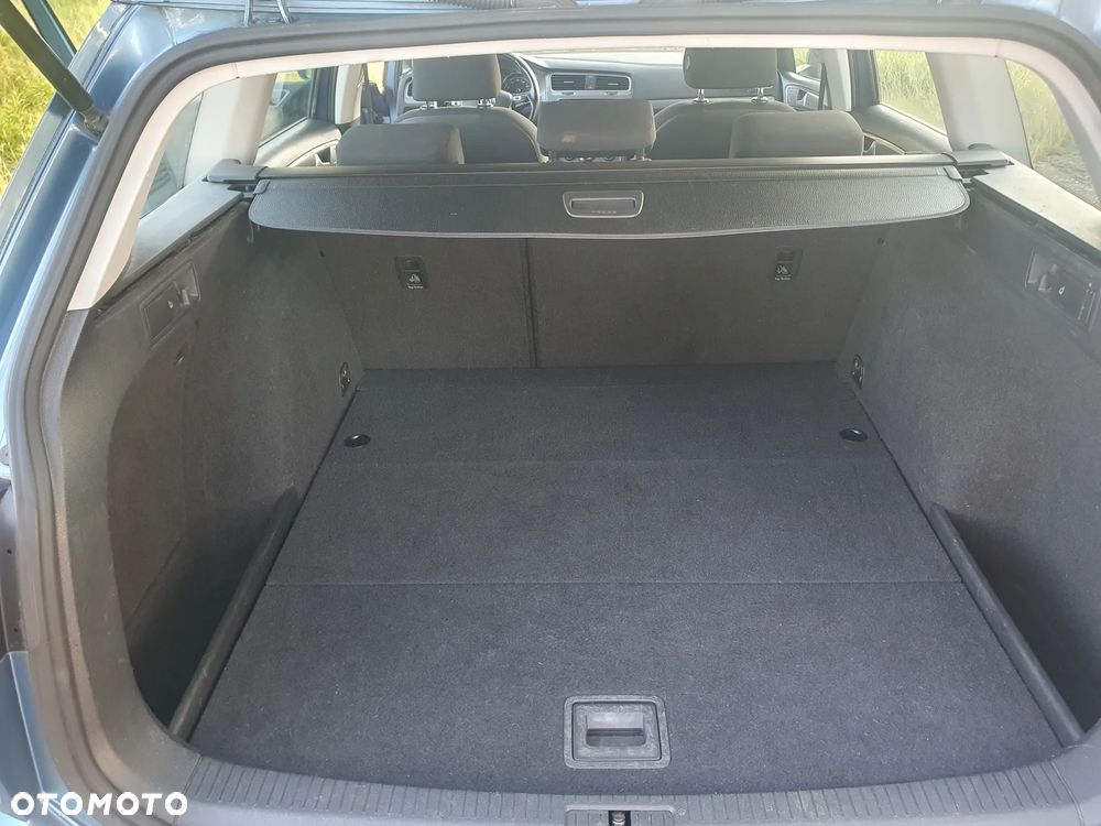 Volkswagen Golf 1.6 TDI BMT Comfortline - 34