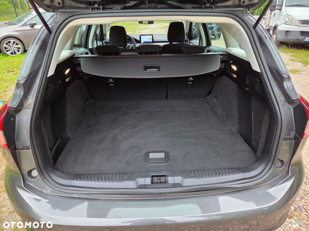 Ford Focus 1.5 EcoBlue Start-Stopp-System TITANIUM - 19